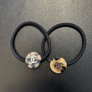 Brand New) CHANEL Black and Cream (Leopard) Hair Accessories Set of 2